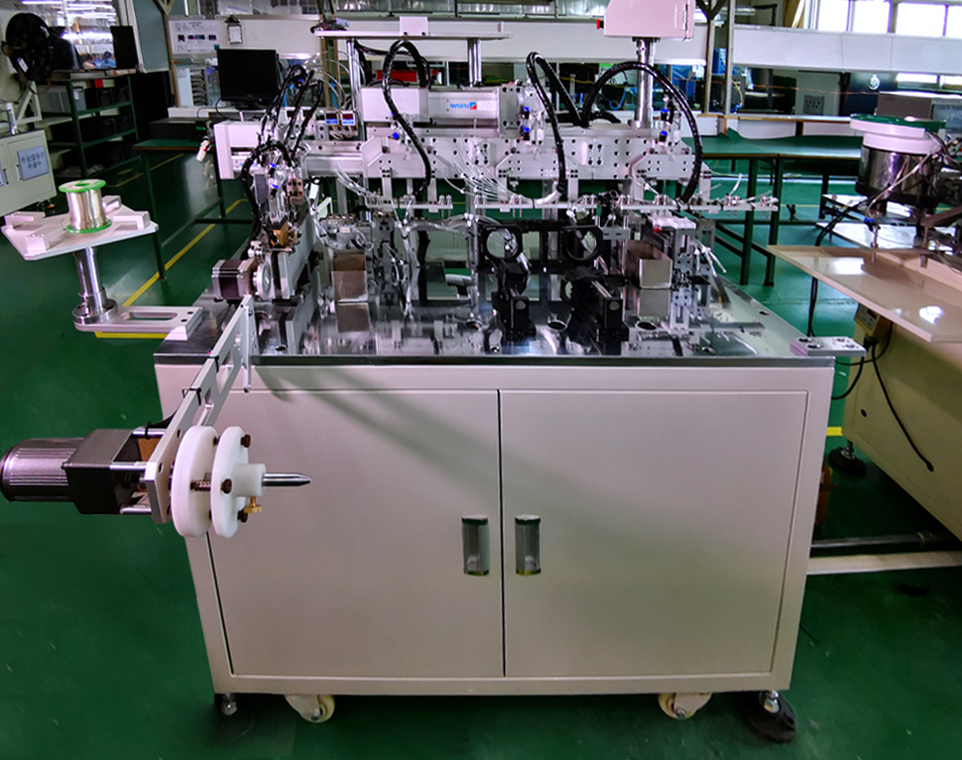 TFC-0007 deck automatic assembly machine